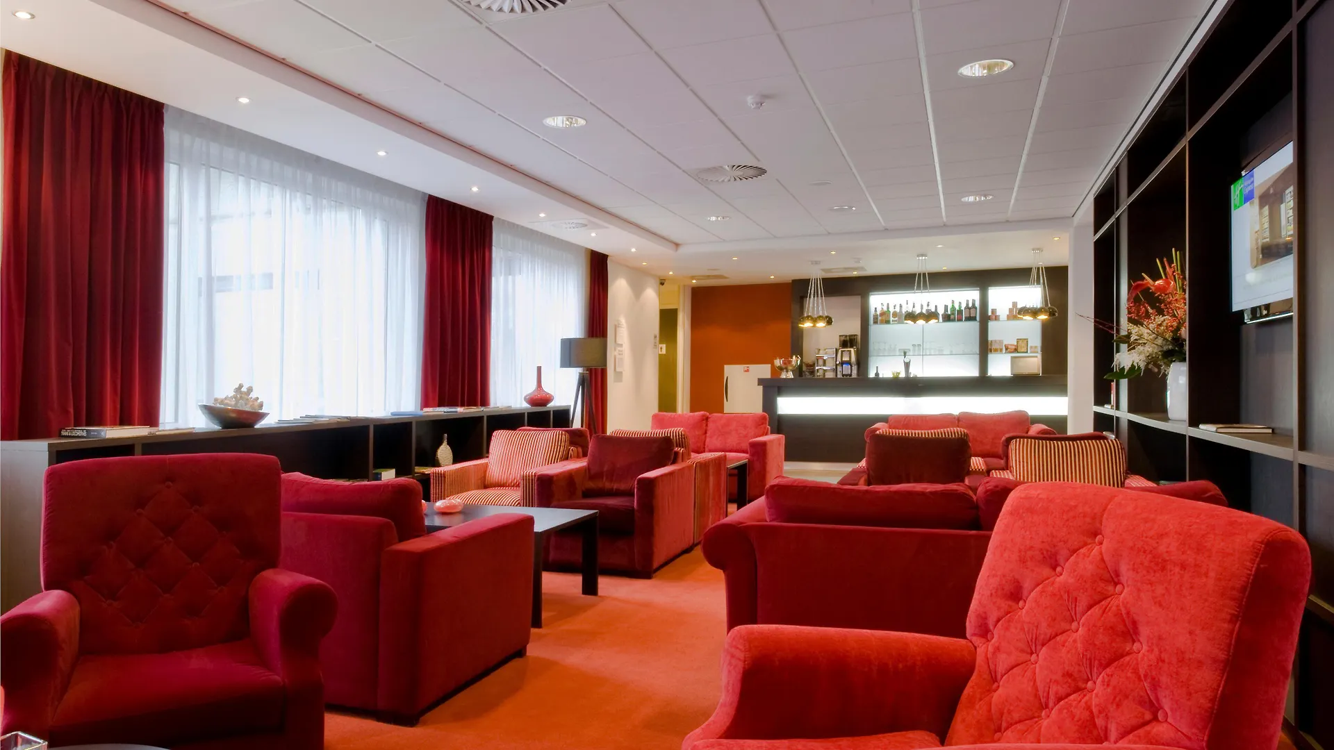 Hotel Holiday Inn Express Amsterdam - Schiphol By Ihg Hoofddorp
