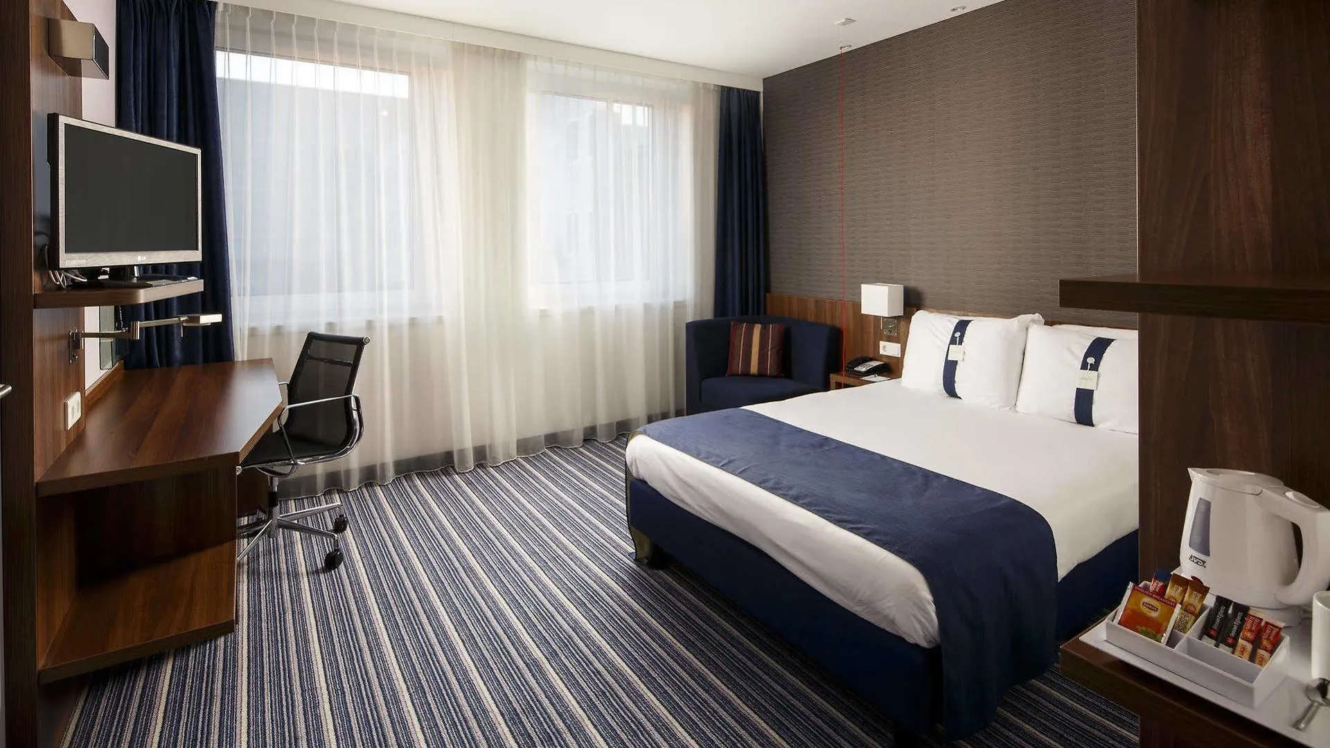 Holiday Inn Express Amsterdam - Schiphol, An Ihg Hotel Hoofddorp