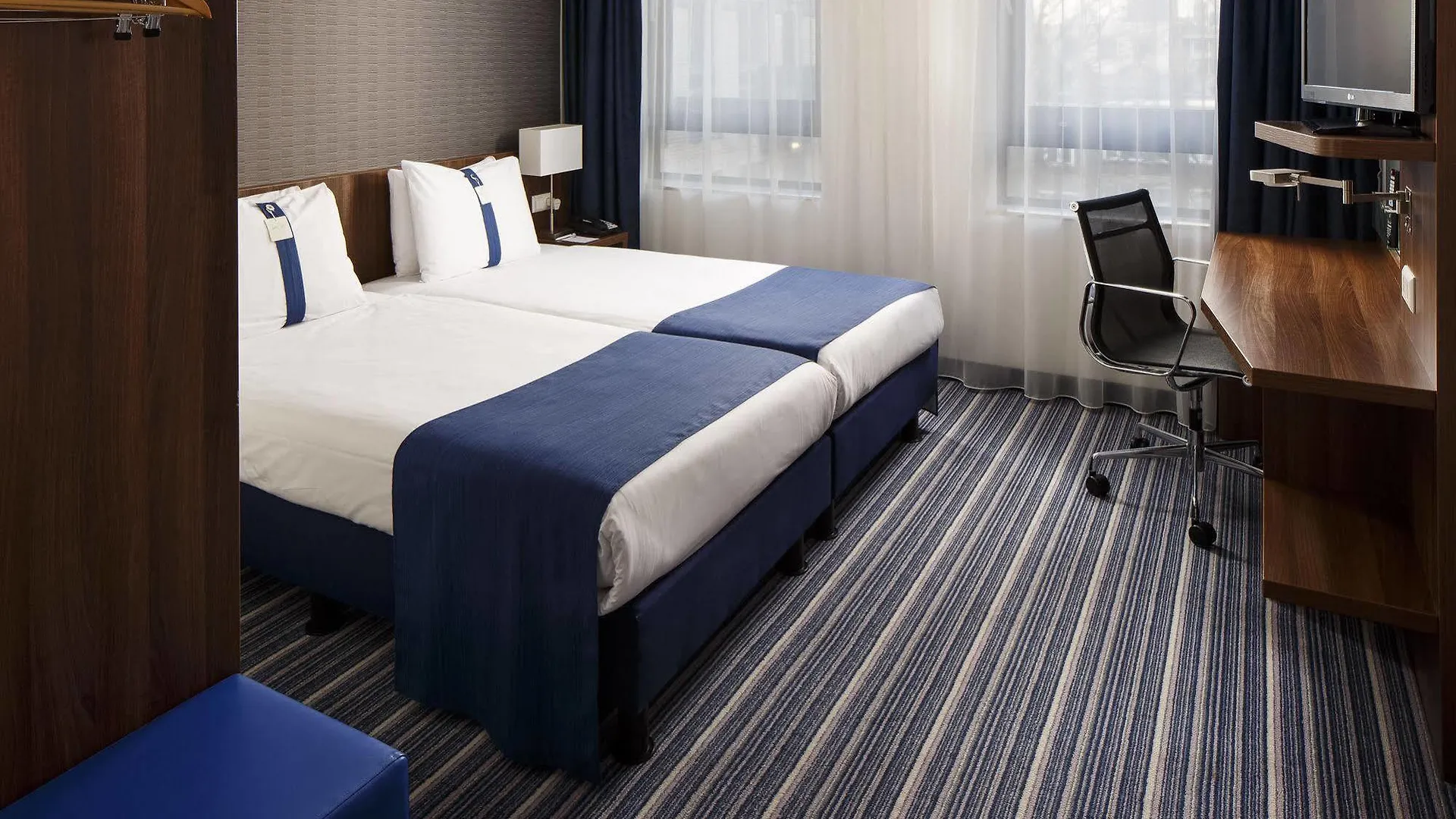 Holiday Inn Express Amsterdam - Schiphol, An Ihg Hotel Hoofddorp